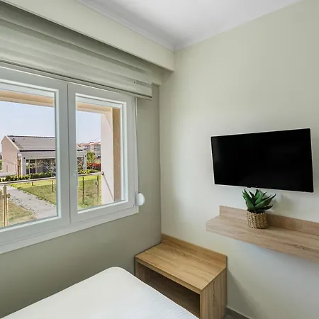 Apartahotel Bianco Mare Studios-apartments 4*