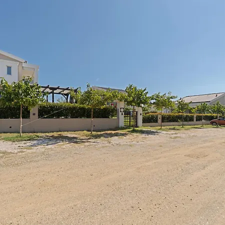 Bianco Mare Studios-apartments Apart Otel 4*