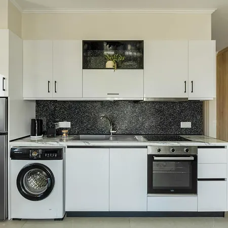 Bianco Mare Studios-apartments Aparthotel 4*