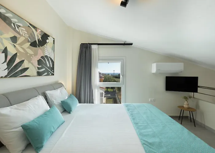 Bianco Mare Studios-apartments Hotel apartamentowy 4*