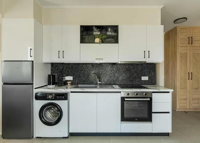 Bianco Mare Studios-apartments Ξενοδοχείο με διαμερίσματα 4*