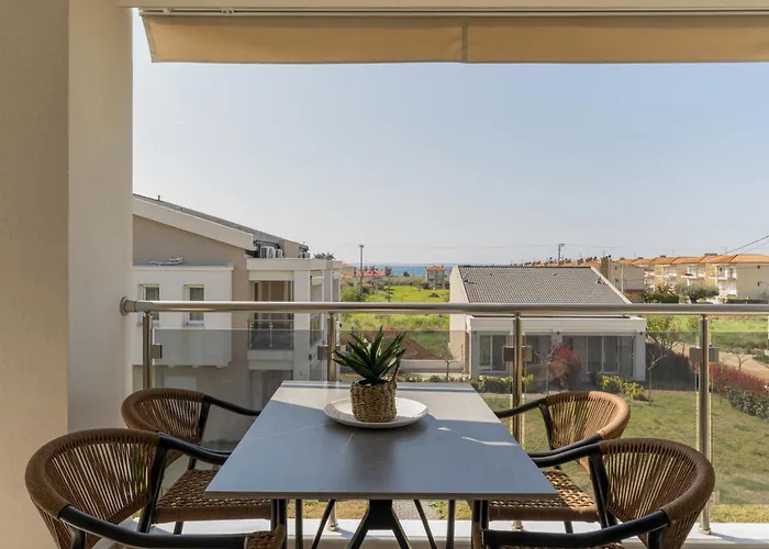 Ξενοδοχείο με διαμερίσματα Bianco Mare Studios-apartments 4*