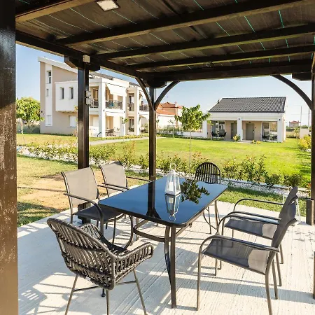 Aparthotel Bianco Mare Studios-apartments *